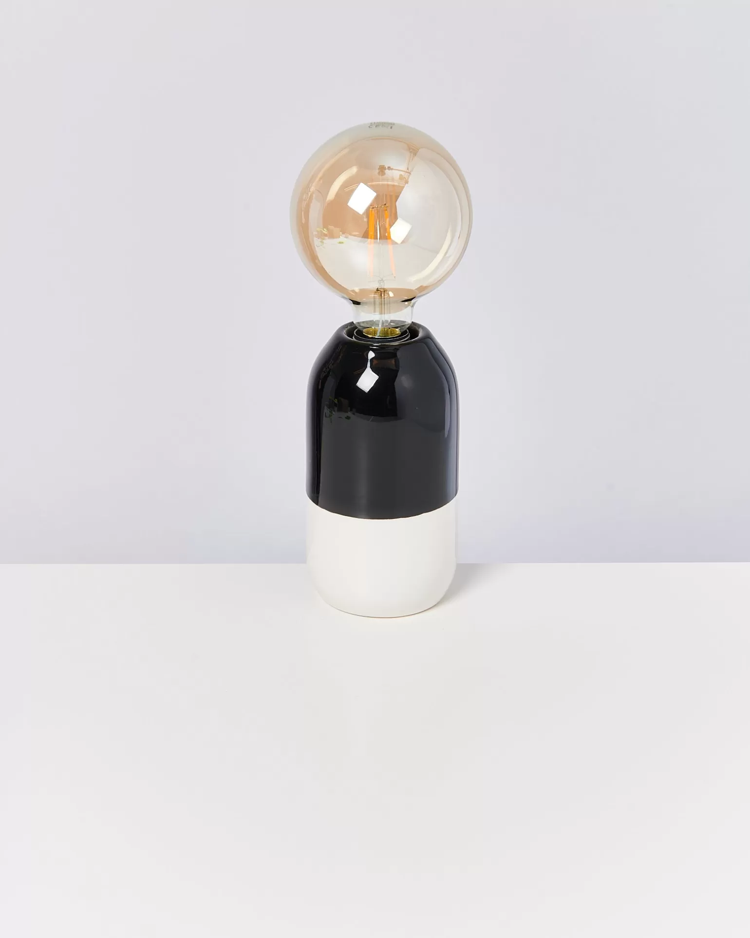 Flash Sale Motel a Miio Farol - Lamp Black White black-and-white