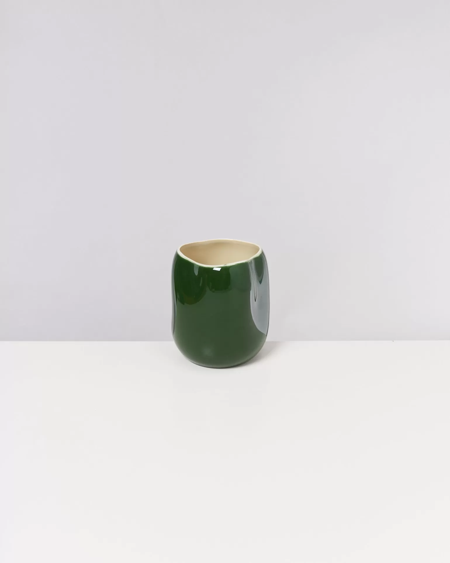 Hot Motel a Miio João Vase M Green Vanilla grün vanille