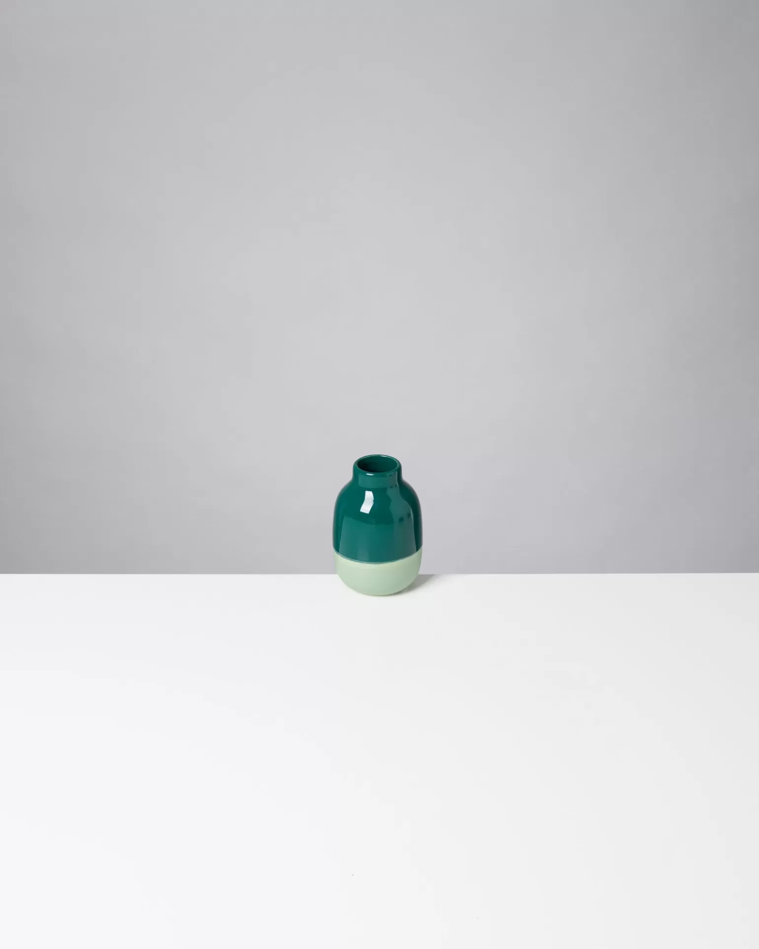 Hot Motel a Miio Nuno Vase S darkgreen sage